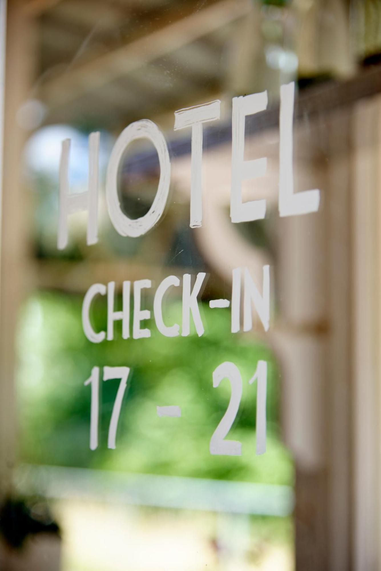 Hotel Station อัมสเทลวีน ภายนอก รูปภาพ